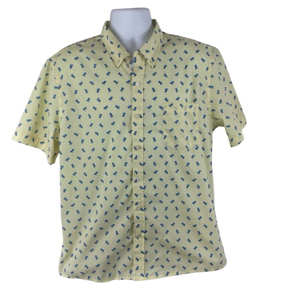 Izod Other - Izod Casual Men's Short Sleeve Yellow Shirt with blue pineapples, Size XL